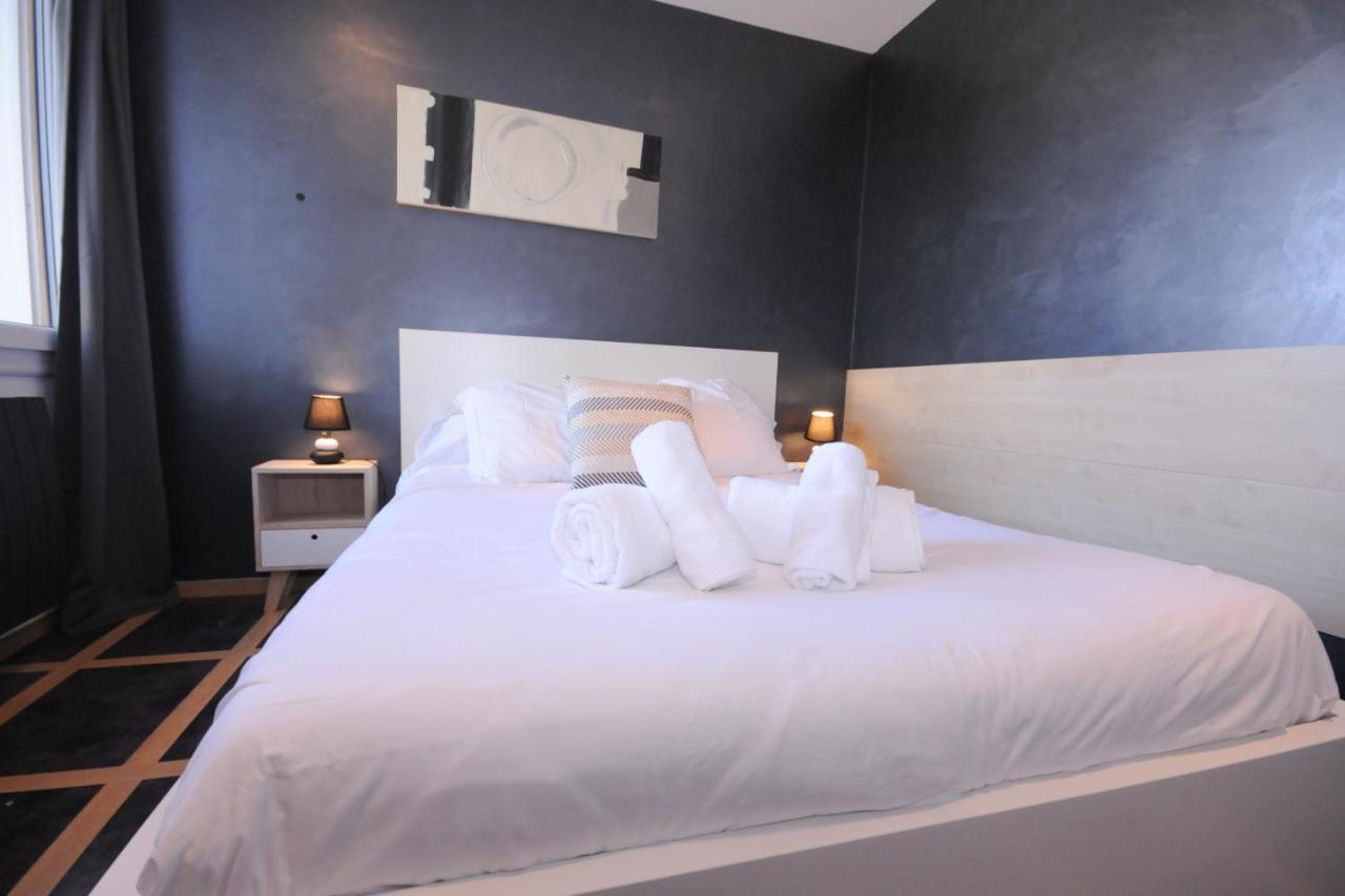 Le Grand Large - Apartment Parking & Balcony By The Lake Modern Bright Annecy Esterno foto
